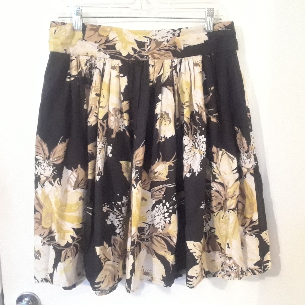 Ann Taylor LOFT: Floral Cotton A-Line Skirt